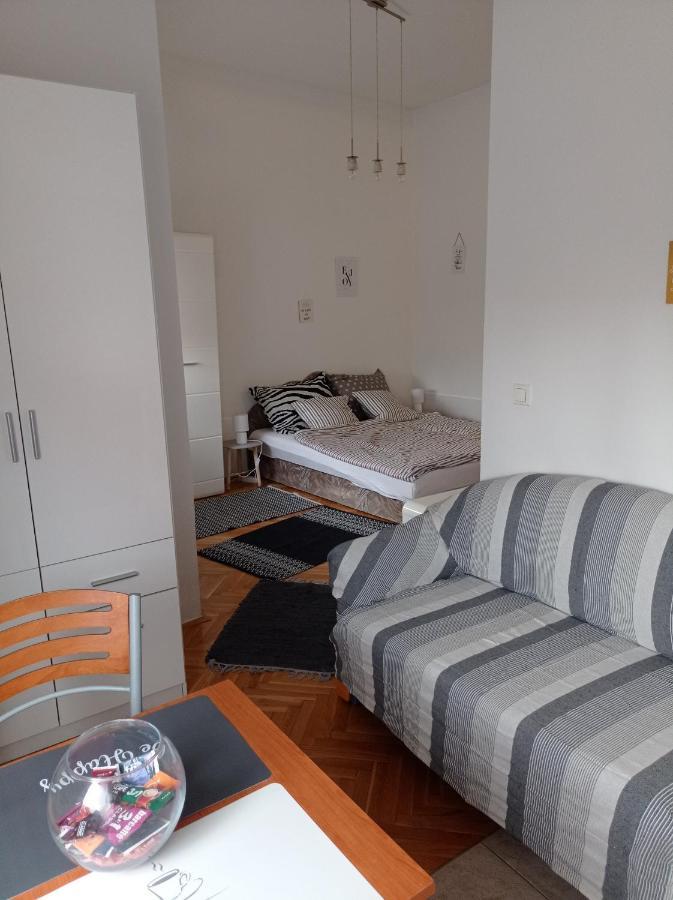 Donata Appartement Osijek Buitenkant foto