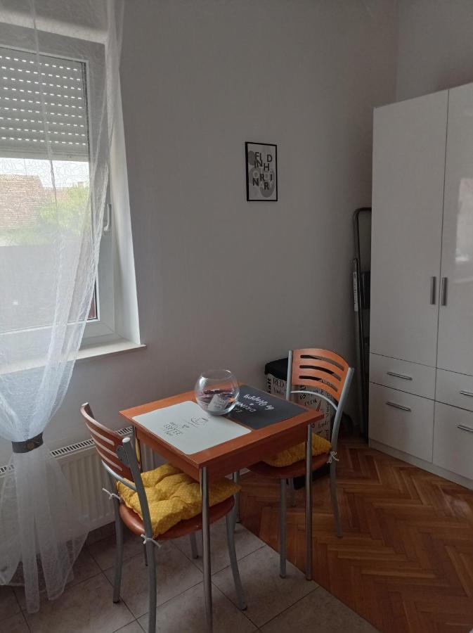 Donata Appartement Osijek Buitenkant foto